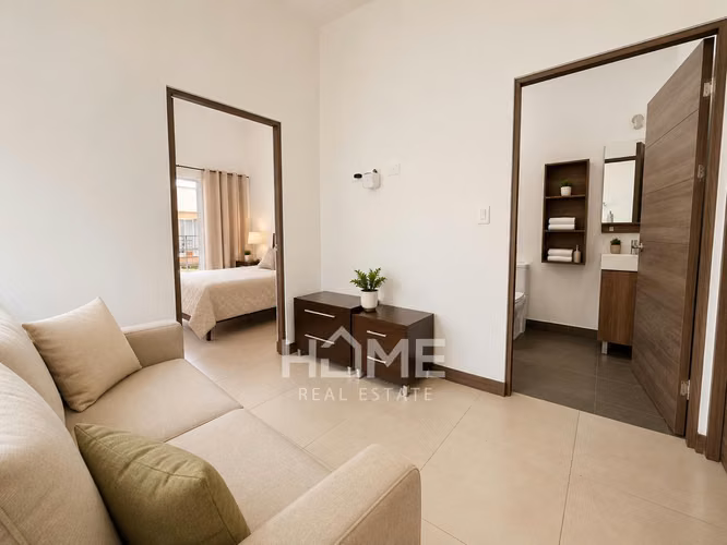 Alquiler de Casa con Jardín Amplio en ciudad Colón - Imagen 5