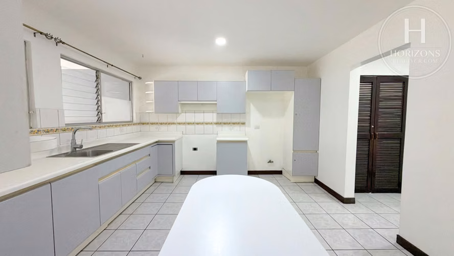 Casa en Venta Residencial El Pinar, San Pedro 3 Hab + Oficina NJA1418SB - Imagen 8