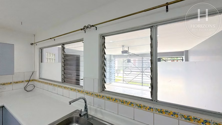 Casa en Venta Residencial El Pinar, San Pedro 3 Hab + Oficina NJA1418SB - Imagen 10