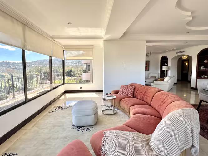Alquiler de apartamento amueblado en Jaboncillos, Escazú - Imagen 5