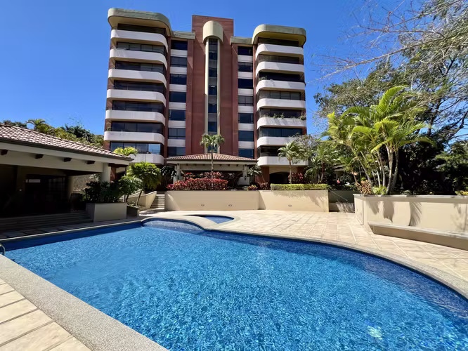 Alquiler de apartamento amueblado en Jaboncillos, Escazú - Imagen 20