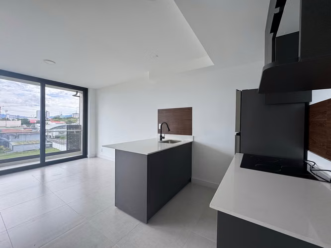 Alquiler de apartamento tipo studio en condominio en Sabana Norte, San José - Imagen 1