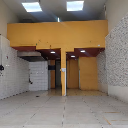 Alquiler de  local en San José ¡El punto comercial que tu negocio necesita! - Imagen 2
