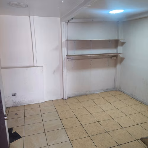 Alquiler de  local en San José ¡El punto comercial que tu negocio necesita! - Imagen 5