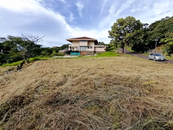Bambues Breezes Dream Home Site | Suburban Living - Imagen 2