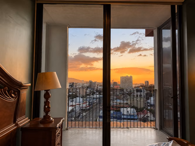 URBN ESCALANTE | Apartamento equipado, parqueo y bodega