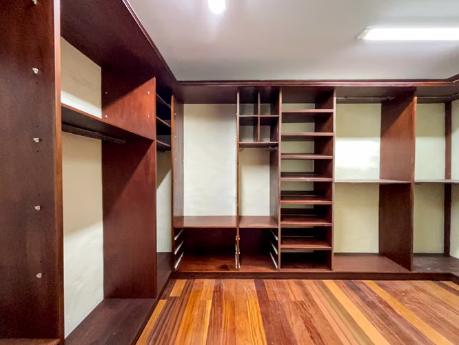 ALQUILER CASA DE LUJO ESTILO COLONIAL DE UN PISO EN PINARES DE CURRIDABAT – CON JARDÍN - Imagen 14