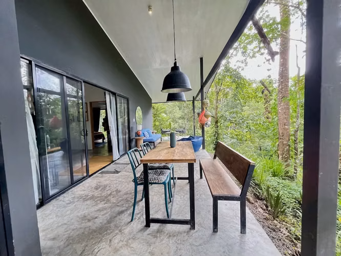 3 Casas en Santa Teresa, Costa Rica 8,000m² a minutos de Playa Carmen y Propiedad Generante de Ingresos - Imagen 11