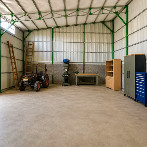 SAN SEBASTIAN SE VENDE Casa de 2 Hab. con Lote Grande y Taller - Imagen 7