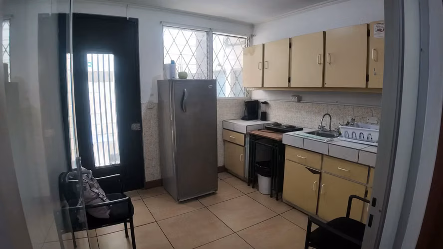 Alquiler comercial Sabana Sur - Imagen 14