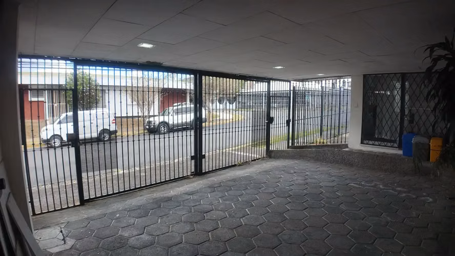 Alquiler comercial Sabana Sur - Imagen 3