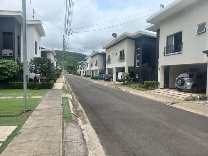 Lote Residencial en Jacó, Garabito, Puntarenas: Su Oportunidad de Construir su Hogar Ideal - Imagen 14