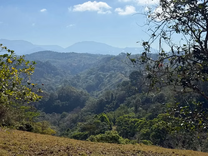 Eco-Luxury Mountain Santuary 11.48 Ha