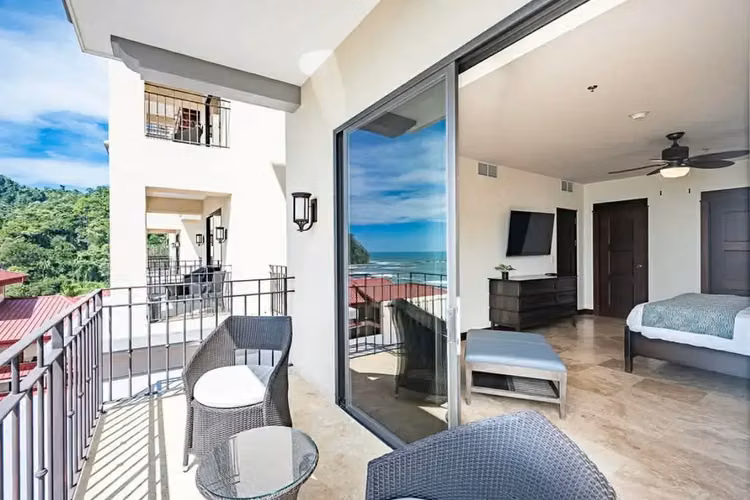 Condominio de 1 habitación con vista al mar frente al mar en Croc’s Resort & Casino – Jacó - Imagen 13