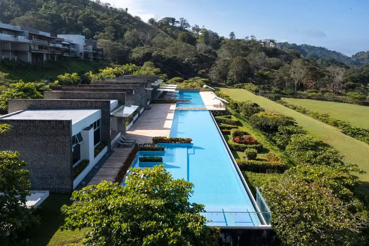 Residencias de lujo de 4 dormitorios con vista al mar en Altos de Montserrat - Imagen 10