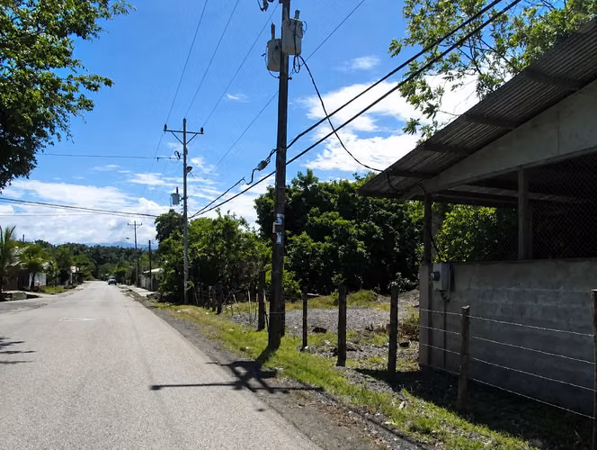 Excellent 1 Hectare Lot in Parrita – Residential Development Opportunity