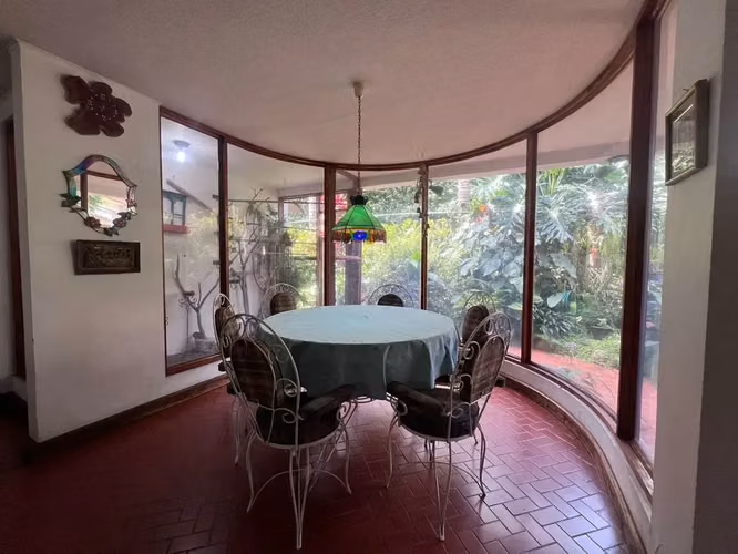 Amplia casa de 5 habitaciones en Rohrmoser, San José - Imagen 12