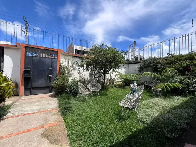 Amplia casa de 5 habitaciones en Rohrmoser, San José - Imagen 7