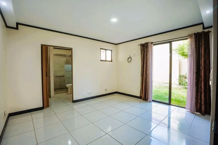 HERMOSA CASA EN VENTA EN SAN RAMÓN, ALAJUELA - Imagen 11
