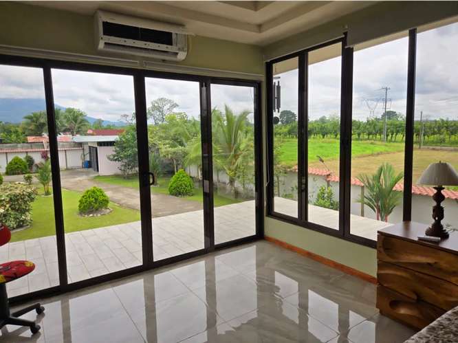 Villa Fortuna con excelente vista al Volcán Arenal - Imagen 5