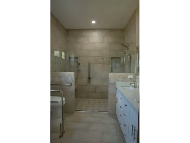 En venta: Exclusiva residencia de lujo en condominio privado en Santa Ana - Imagen 14