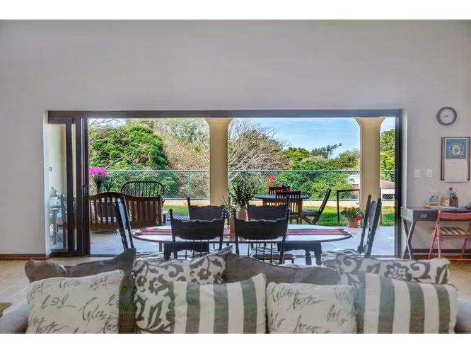 En venta: Exclusiva residencia de lujo en condominio privado en Santa Ana - Imagen 8