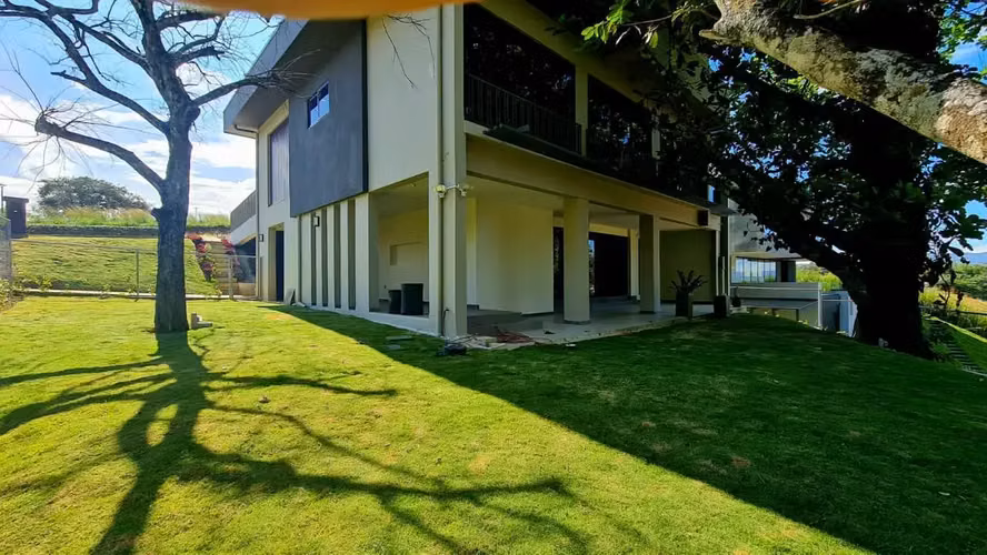 Moderna casa de lujo de 4 habitaciones en la urbanización Guácima - Imagen 7