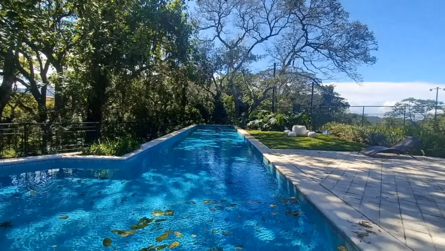 Moderna casa de lujo de 4 habitaciones en la urbanización Guácima - Imagen 10