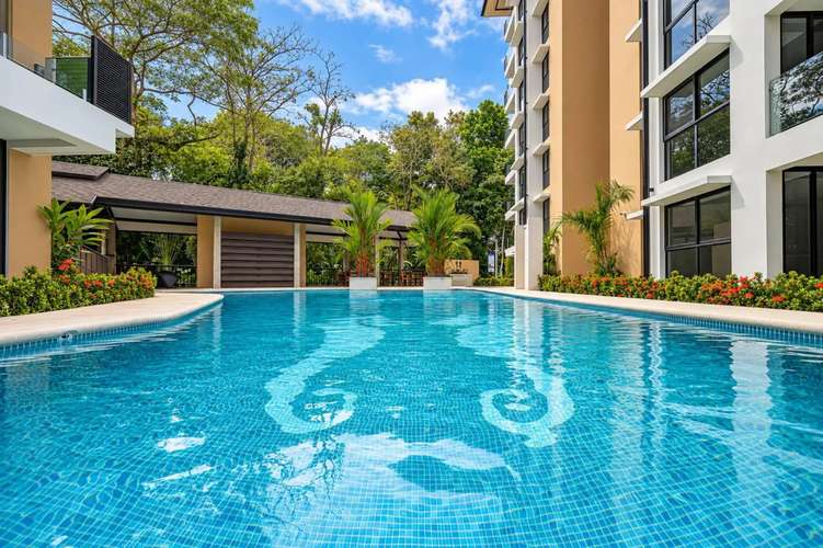 Torres del Mar 2501: Apartamento Premium de 2 Dormitorios en Piso 5 con Vistas a la Selva Tropical