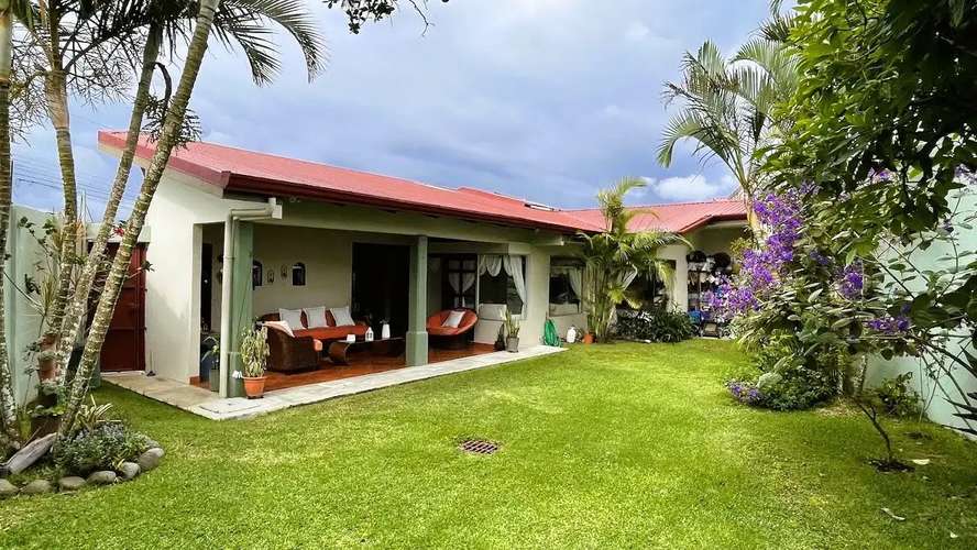 CASA PRINCIPAL EN VENTA EN SAN RAMÓN, ALAJUELA