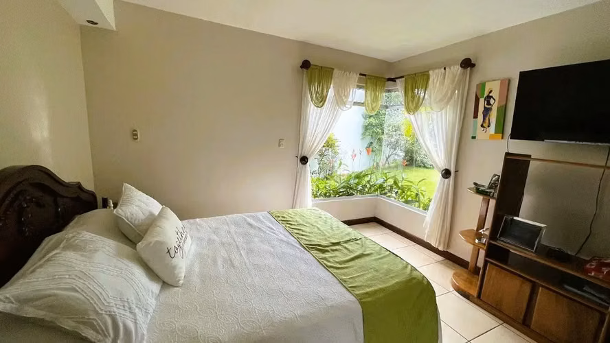 PROPIEDAD RESIDENCIAL EN VENTA EN SAN RAMOM, ALAJUELA - Imagen 8