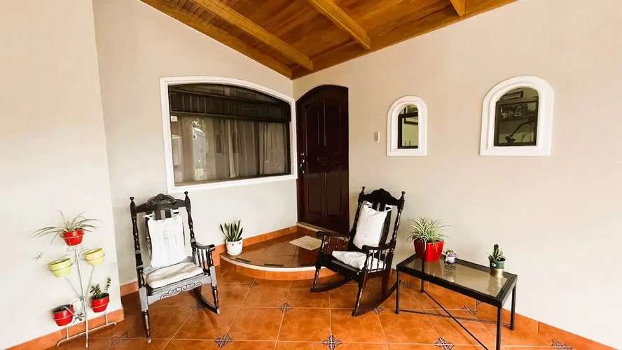 CASA PRINCIPAL EN VENTA EN SAN RAMÓN, ALAJUELA
