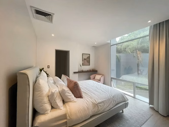 Apartamento de lujo de 3 habitaciones en una comunidad segura de Escazú - Imagen 10