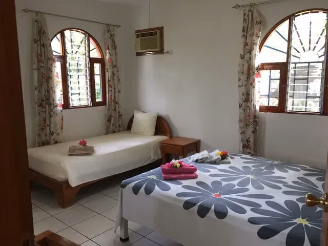 Bella propiedad en el centro de Jaco con alto potencial vacaional.!! - Imagen 19