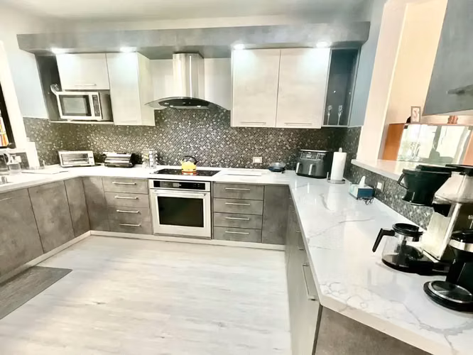 En Venta: Casa Independiente en Trejos Montealegre – Escazú - Imagen 11