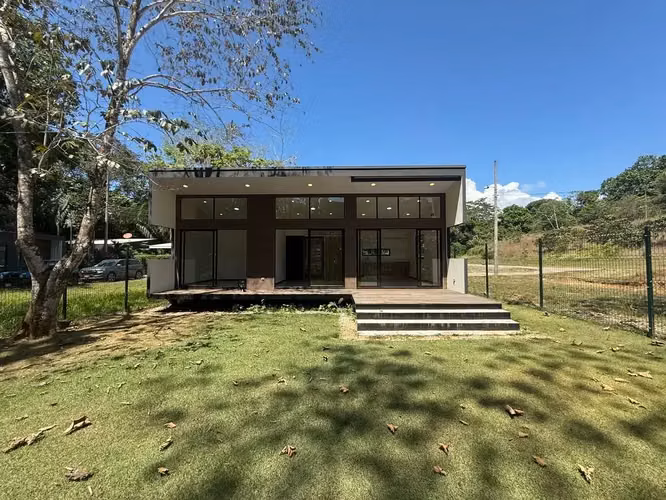 Casa Ron Ron – Proyecto Altos de Bejuco