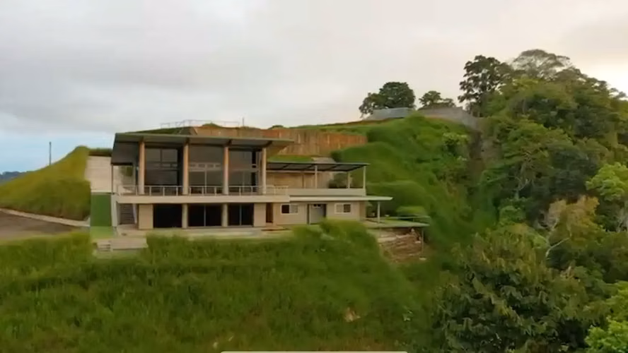 Horizontes oceánicos infinitos: un refugio sereno en Hermosa Hills - Imagen 5