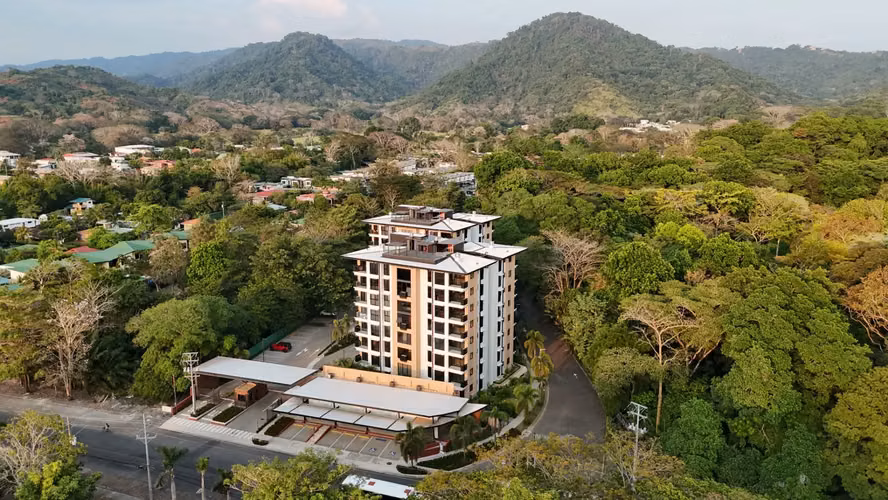 Apartamento moderno de 2 habitaciones en preventa en la comunidad cerrada de Jacó – Torres del Mar, Unidad 2-204 - Imagen 2