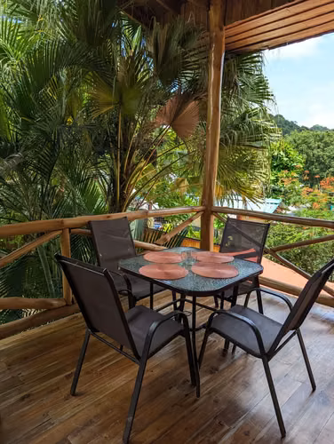 2 villas, 2 apartamentos, 4 locales comerciales en el centro de santa teresa - Imagen 14