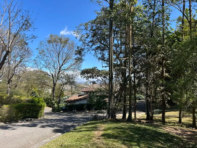 Lote en Venta en Condominio Exclusivo, Guachipelín, Escazú - Imagen 3