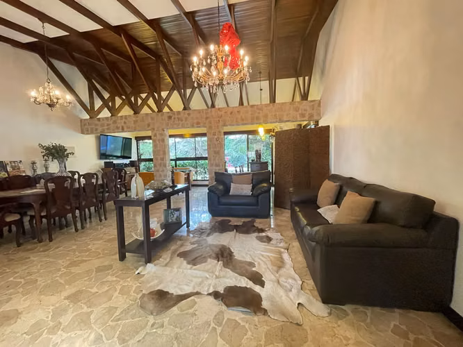For Sale: 1 level House in Escazu – Trejos Montealegre