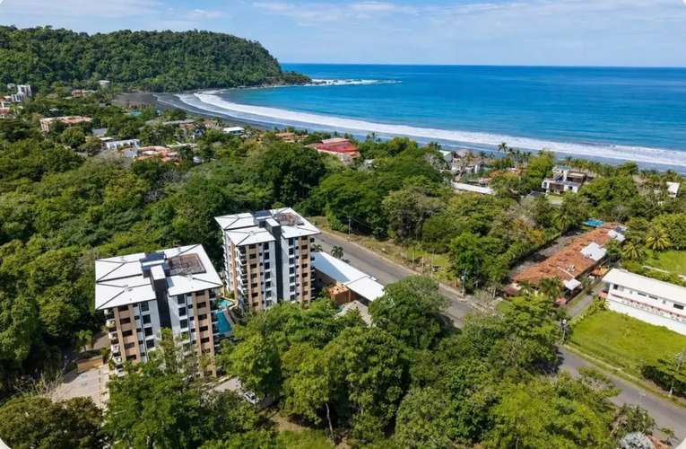 Torres del Mar Jacó: Condominios Modernos a Pasos de la Playa - Imagen 13