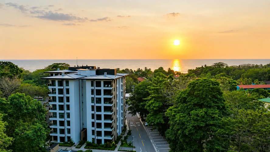 Torres del Mar Jacó: Condominios Modernos a Pasos de la Playa - Imagen 6