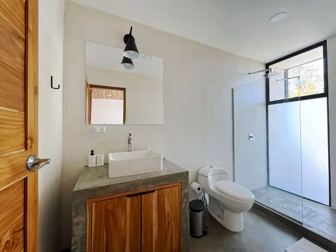 Casa moderna privada con vista al mar y piscina en Santa Teresa