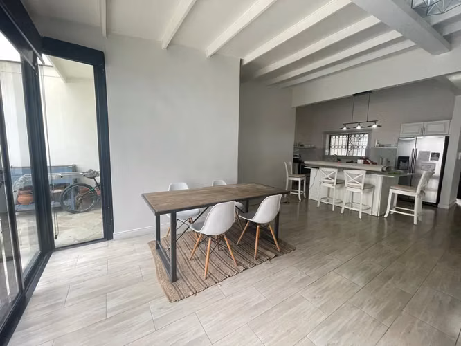 Casa independiente de 1 nivel totalmente amueblada en venta - Imagen 2
