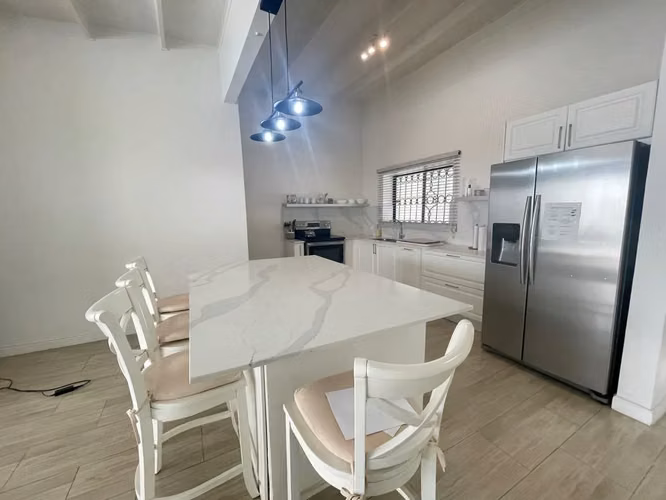 Casa independiente de 1 nivel totalmente amueblada en venta - Imagen 4