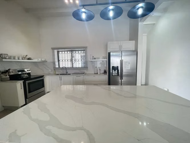 Casa independiente de 1 nivel totalmente amueblada en venta - Imagen 7