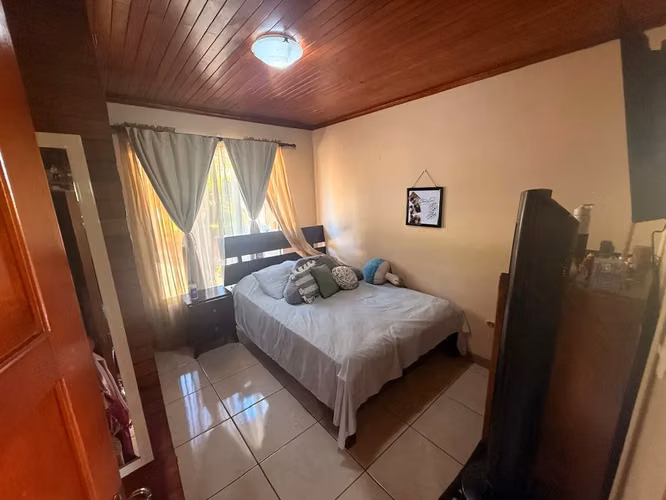 Encantadoras Villas de 2 y 3 Dormitorios con Amplios Jardines y Vistas a la Montaña en Poás - Imagen 14