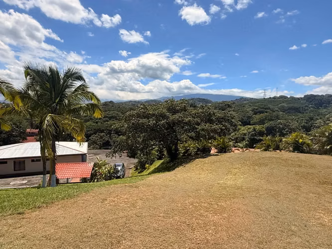 Encantadoras Villas de 2 y 3 Dormitorios con Amplios Jardines y Vistas a la Montaña en Poás - Imagen 19
