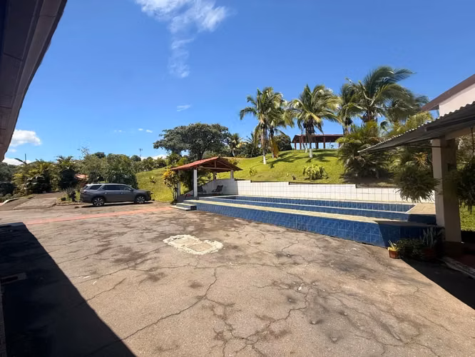 Encantadoras Villas de 2 y 3 Dormitorios con Amplios Jardines y Vistas a la Montaña en Poás - Imagen 11